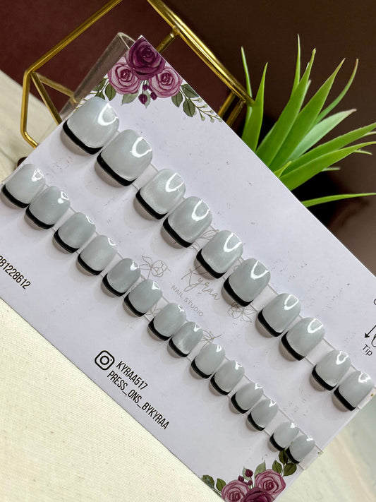 Nude Glossy Press-On Nails